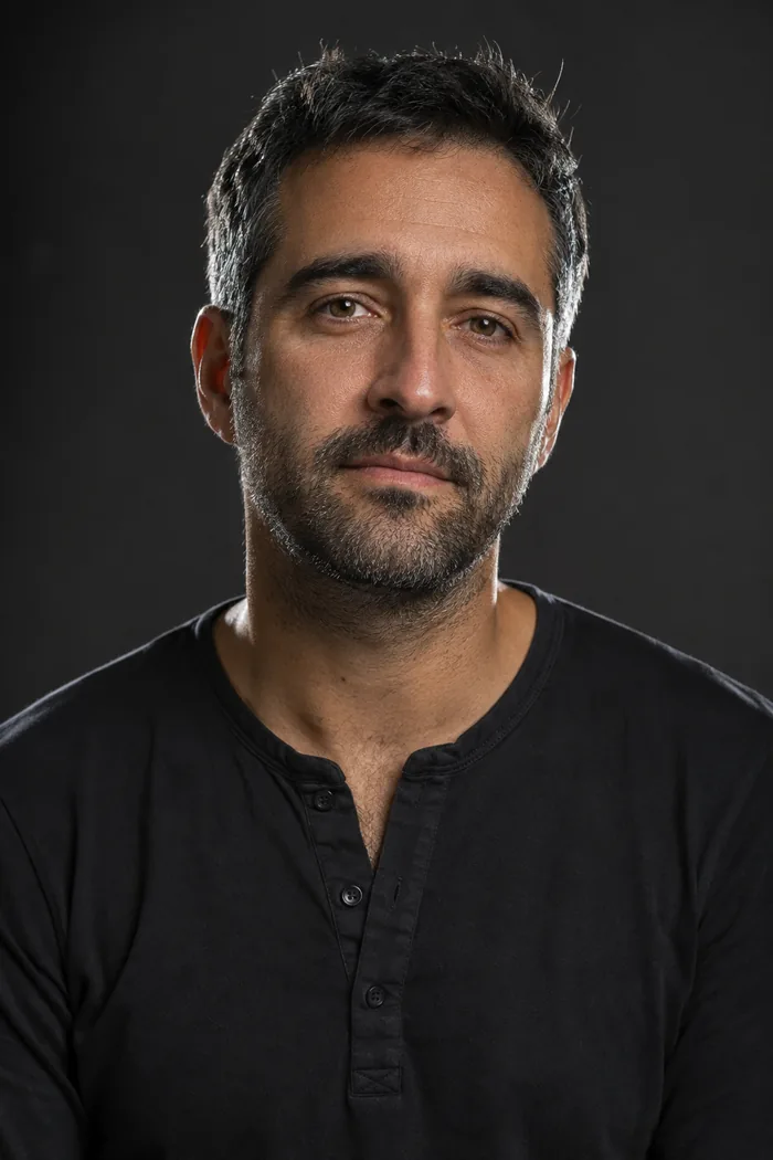 Retrato de Bruno Ferreyra, fundador de Gaming Coffee